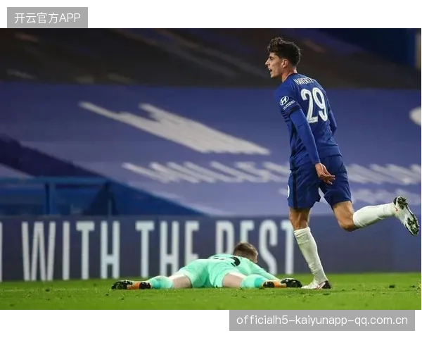 切尔西中场塌方？拉维亚伤缺打乱波切蒂诺部署