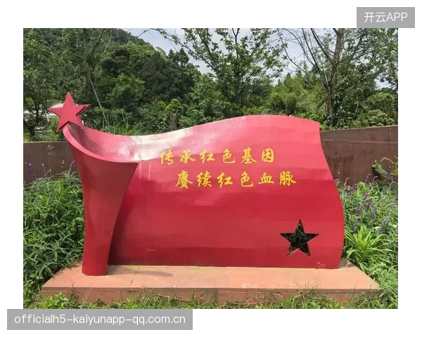 《梦剧场见证红色帝国兴衰》——从苏维埃的辉煌到冷战的遗产